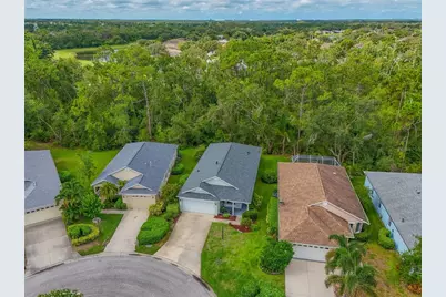 6442 Barberry Court, Lakewood Ranch, FL 34202 - Photo 6