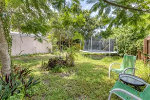 2104 S Tuttle Ave, Sarasota, FL 34239 - Photo 26