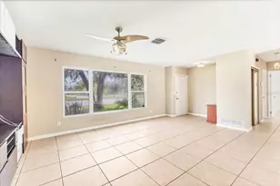 2104 S Tuttle Ave, Sarasota, FL 34239 - Photo 12