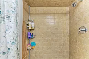 31 Seminole Dr, Bradenton, FL 34208 - Photo 12