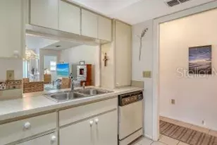 7170 Wood Creek Dr, Sarasota, FL 34231 - Photo 12