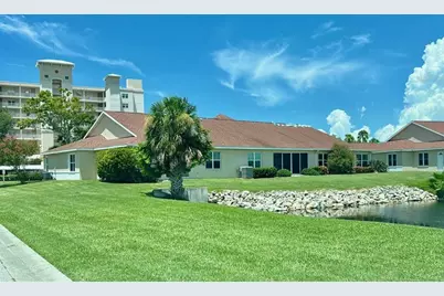 2602 Edgewater Court, Palmetto, FL 34221 - Photo 4