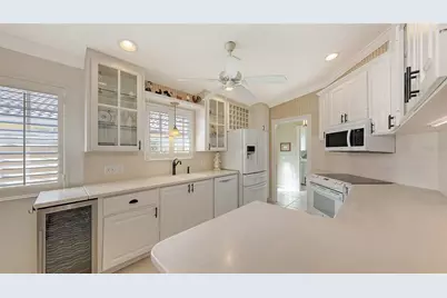 7575 Quinto Drive, Sarasota, FL 34238 - Photo 14