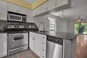 4625 Summerwind Dr, Sarasota, FL 34234 - Photo 10