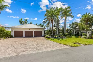 513 Bayview Pl, Anna Maria, FL 34216 - Photo 4