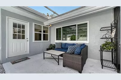 2852 Captiva Drive, Sarasota, FL 34231 - Photo 26