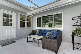 2852 Captiva Dr, Sarasota, FL 34231 - Photo 26