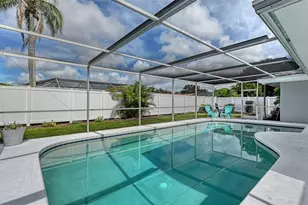 2852 Captiva Dr, Sarasota, FL 34231 - Photo 28