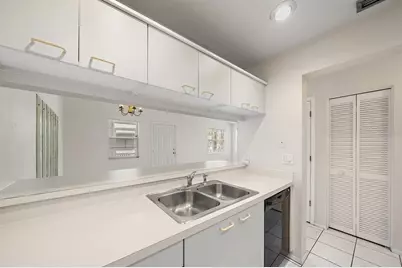 3779 59th Avenue W #1050, Bradenton, FL 34210 - Photo 14
