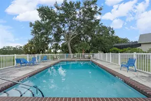 375 Bobby Jones Rd, Sarasota, FL 34232 - Photo 36