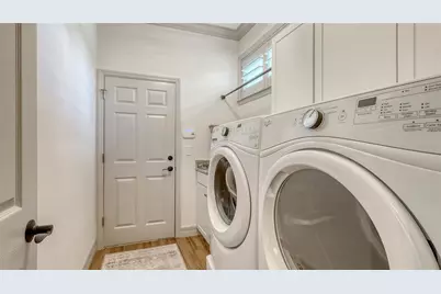 6505 Oakland Hills Drive, Lakewood Ranch, FL 34202 - Photo 32