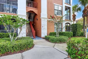 8387 38th St Cir E, Sarasota, FL 34243 - Photo 2