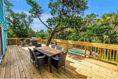 156 Siesta Drive, Sarasota, FL 34242 - Photo 46