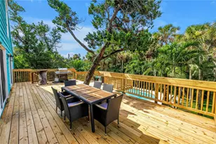 156 Siesta Dr, Sarasota, FL 34242 - Photo 46
