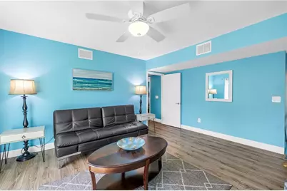 156 Siesta Drive, Sarasota, FL 34242 - Photo 16