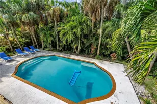 156 Siesta Dr, Sarasota, FL 34242 - Photo 56