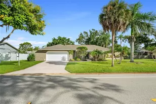 4207 Charing Cross Rd, Sarasota, FL 34241 - Photo 1