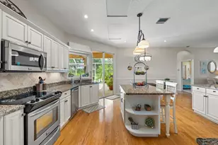 1229 Palm View Rd, Sarasota, FL 34240 - Photo 28