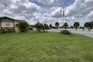 10401 Alice M Ct, Port Richey, FL 34668 - Photo 2