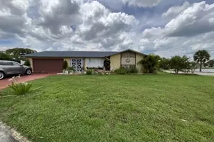 10401 Alice M Ct, Port Richey, FL 34668 - Photo 1