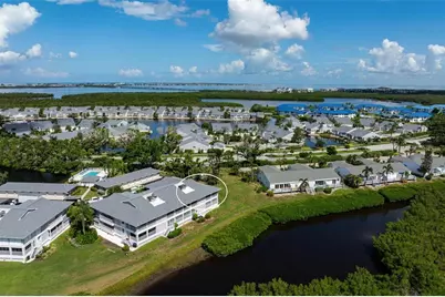 1103 Edgewater Circle #1103, Bradenton, FL 34209 - Photo 1