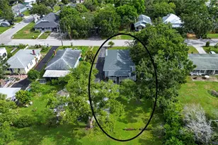 1517 5th St W, Palmetto, FL 34221 - Photo 8