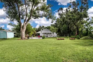 1517 5th St W, Palmetto, FL 34221 - Photo 10