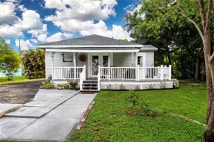 1517 5th St W, Palmetto, FL 34221 - Photo 14