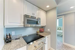 800 N Tamiami Trl, Sarasota, FL 34236 - Photo 26