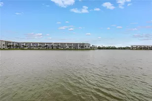 3500 Lake Bayshore Dr, Bradenton, FL 34205 - Photo 38