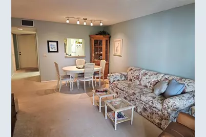 586 Lakeside Drive #586, Bradenton, FL 34210 - Photo 6