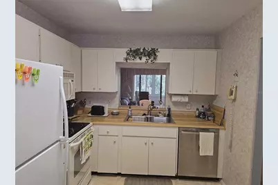 586 Lakeside Drive #586, Bradenton, FL 34210 - Photo 10