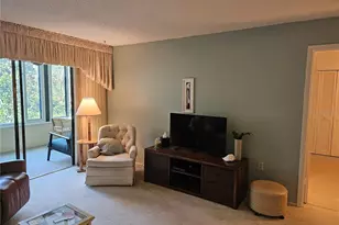 586 Lakeside Dr, Bradenton, FL 34210 - Photo 4