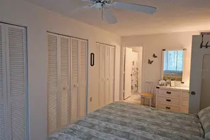 586 Lakeside Dr, Bradenton, FL 34210 - Photo 12