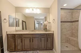 2821 Oriole Dr, Sarasota, FL 34243 - Photo 46