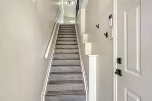 5655 Bentgrass Dr, Sarasota, FL 34235 - Photo 8