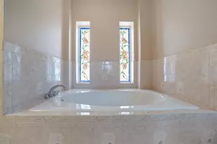 6253 Muriwood Ct, Sarasota, FL 34234 - Photo 20