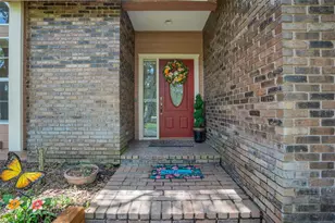 6253 Muriwood Ct, Sarasota, FL 34234 - Photo 2