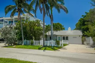 165 Tyler Dr, Sarasota, FL 34236 - Photo 2