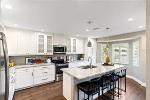 5471 Cynthia Ln, Sarasota, FL 34235 - Photo 14