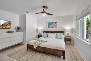 207 Peacock Ln, Holmes Beach, FL 34217 - Photo 30