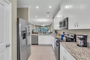 12413 Osorio Ct, Sarasota, FL 34238 - Photo 8