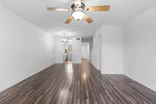 7523 Pitch Pine Cir, Tampa, FL 33617 - Photo 8