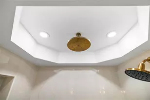 19 Whispering Sands Dr, Sarasota, FL 34242 - Photo 44