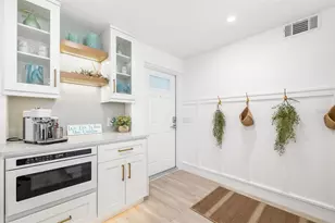 19 Whispering Sands Dr, Sarasota, FL 34242 - Photo 12