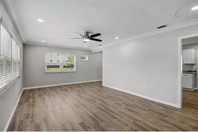 102 20th Street NE, Bradenton, FL 34208 - Photo 4