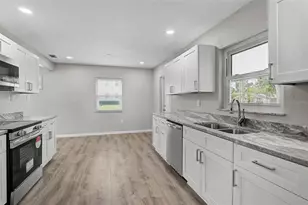 102 20th St NE, Bradenton, FL 34208 - Photo 16