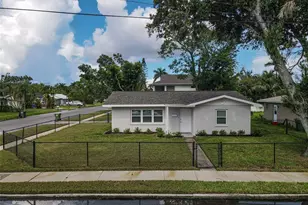 102 20th St NE, Bradenton, FL 34208 - Photo 30