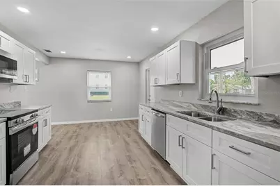 102 20th Street NE, Bradenton, FL 34208 - Photo 14