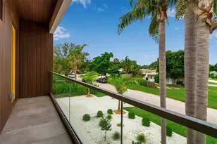 2532 Fruit Tree Dr, Sarasota, FL 34239 - Photo 44